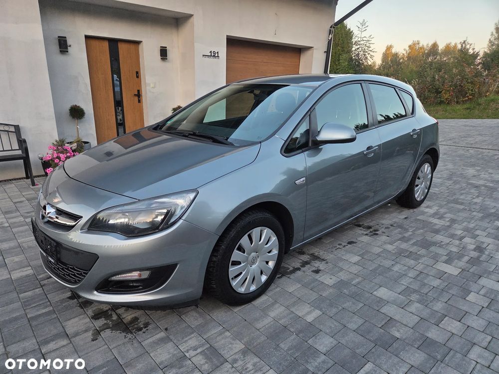 Opel Astra 2015 photo 4