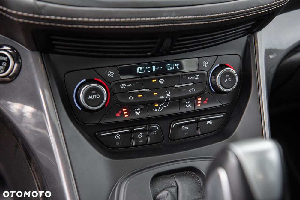 Ford Kuga Vignale 2.0 EcoBoost AWD ASS - 28