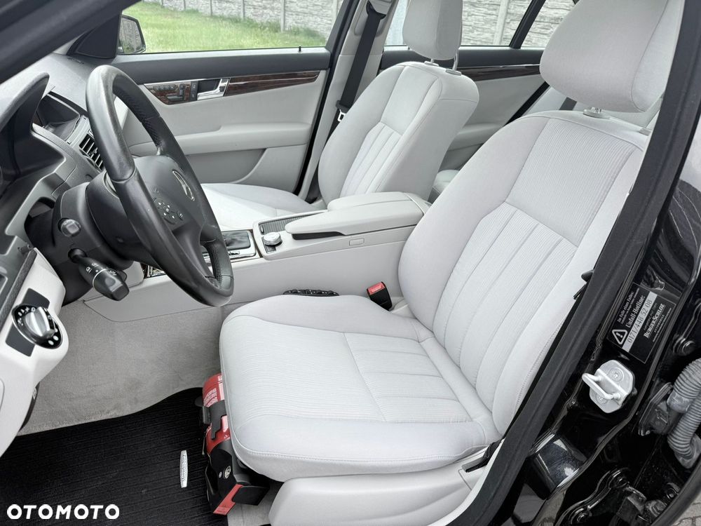 Mercedes-Benz Klasa C 320 CDI Avantgarde 4-Matic - 10