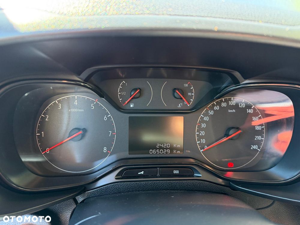 Opel COMBO - 12