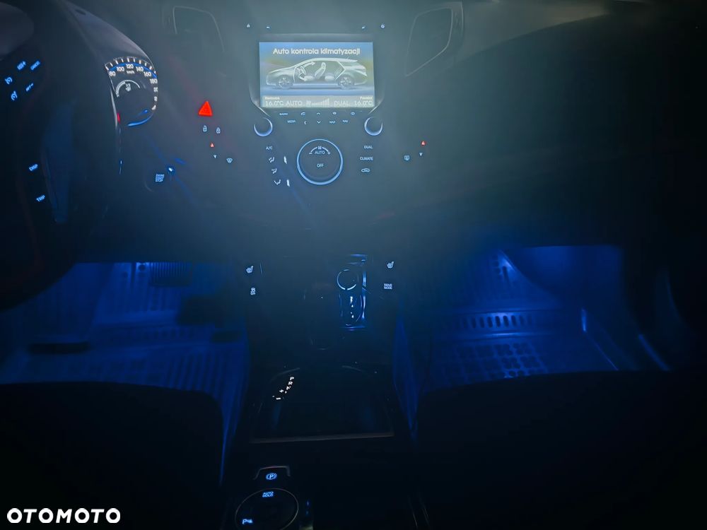 Hyundai i40 i40cw 1.7 CRDi Automatik Fifa World Cup Edition - 4