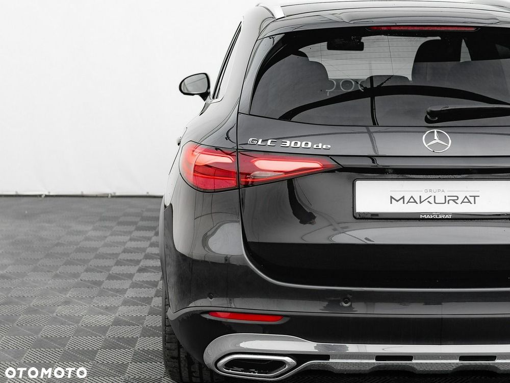 Mercedes-Benz GLC - 11
