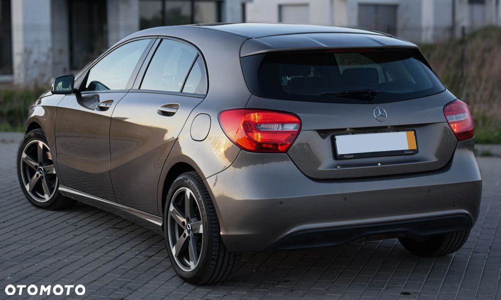 Mercedes-Benz Klasa A 180 BlueEfficiency Edition - 21