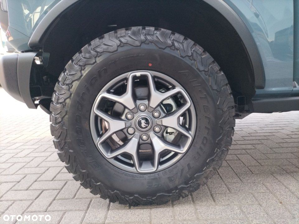 Ford Bronco - 18