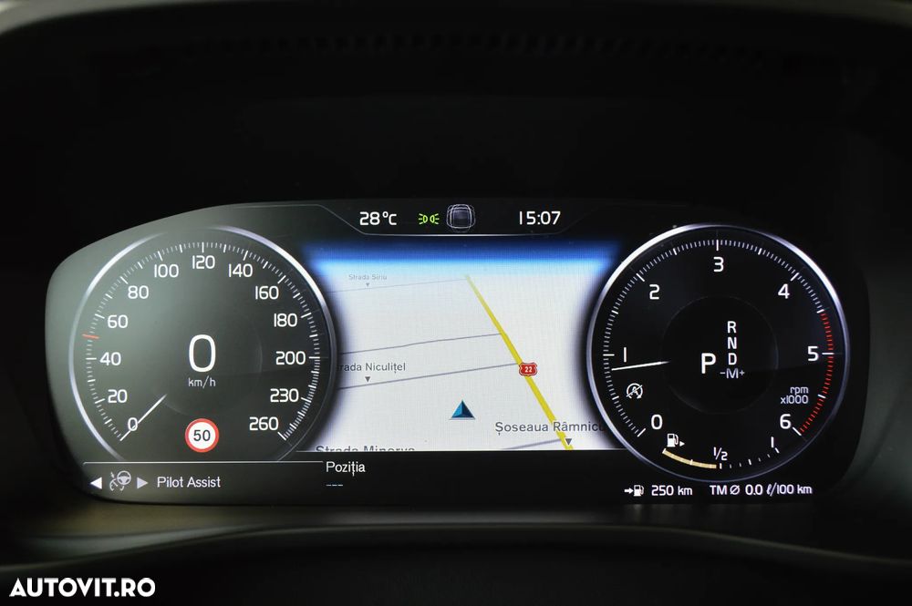 Volvo XC 40 D4 AWD Inscription - 11