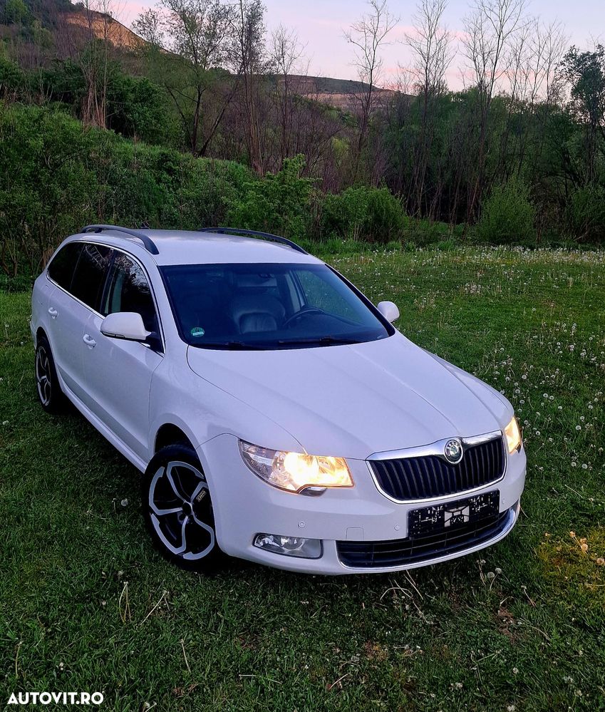 Skoda Superb 2.0 TDI DSG Elegance - 26
