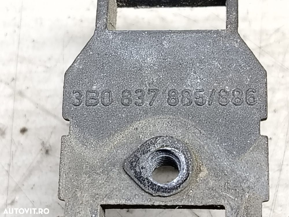 Suport maner exterior 3b0837885 Volkswagen VW Passat B5.5 [facelift] - 3