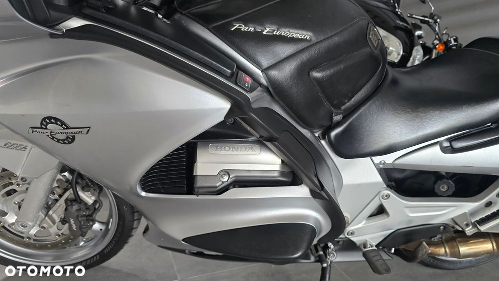 Honda ST - 9