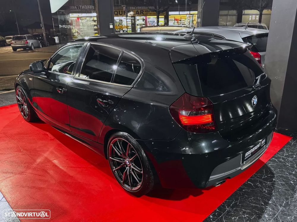 BMW 118 d Pack M - 4