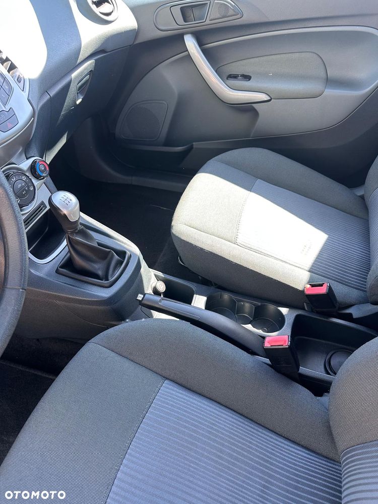 Ford Fiesta 1.25 Ambiente EU5 - 17