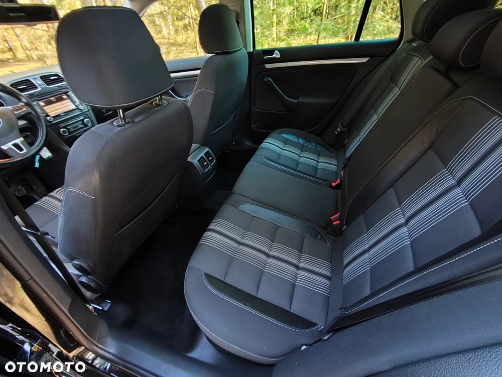 Volkswagen Golf 2.0 TDI DPF MATCH - 36