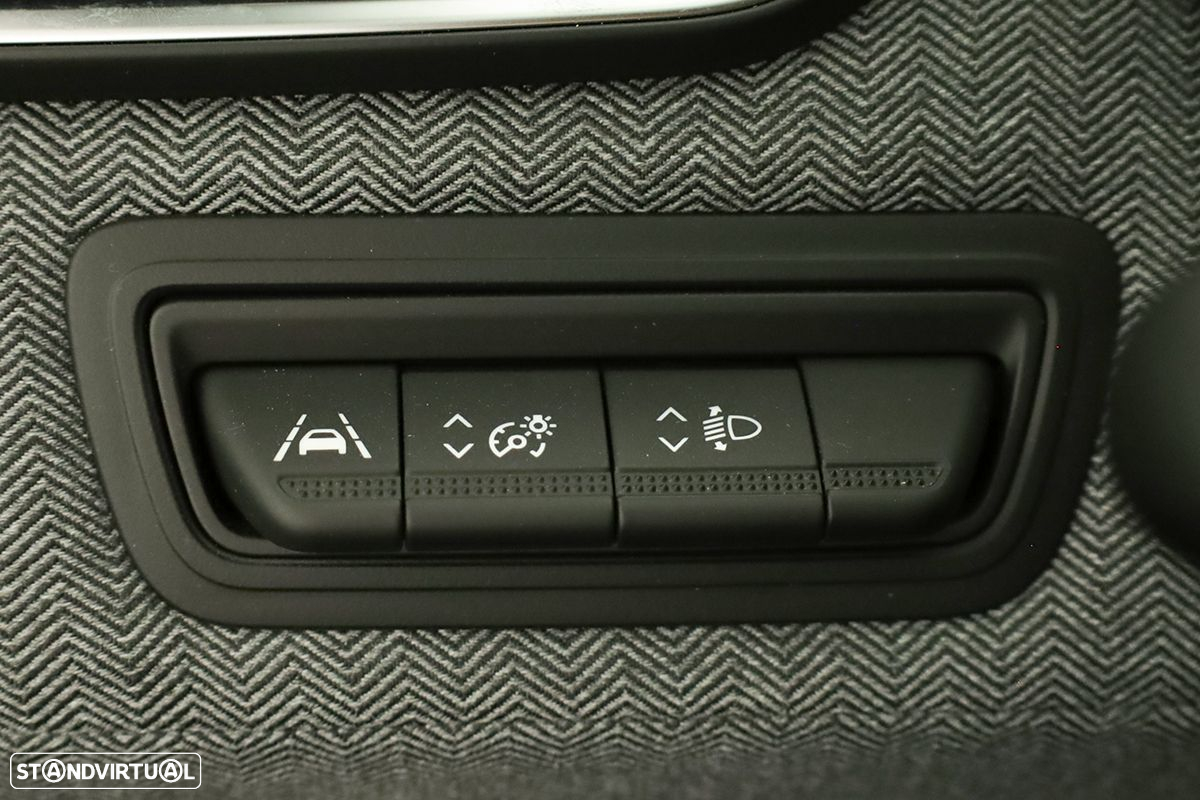 Renault Clio 1.0 TCe Techno - 18