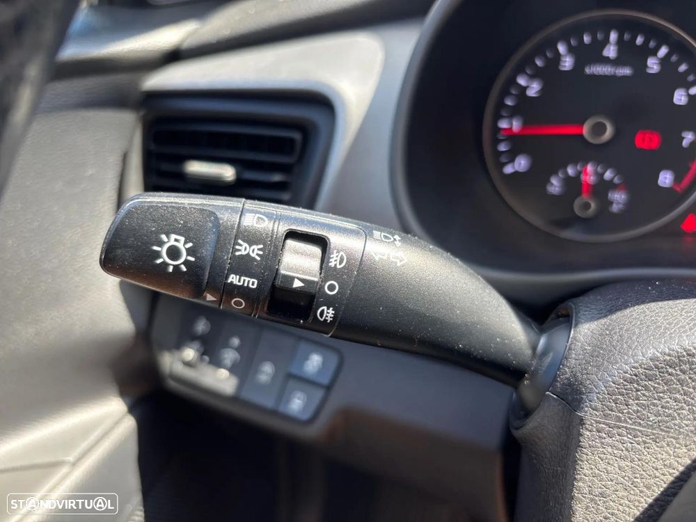 Kia Stonic - 16