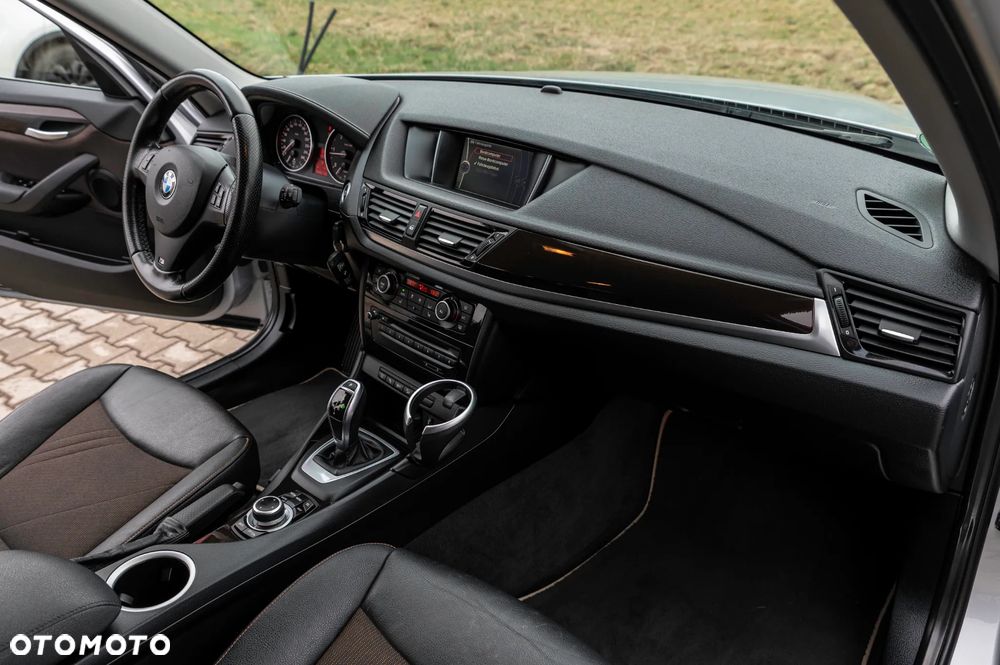 BMW X1 xDrive20d xLine - 25