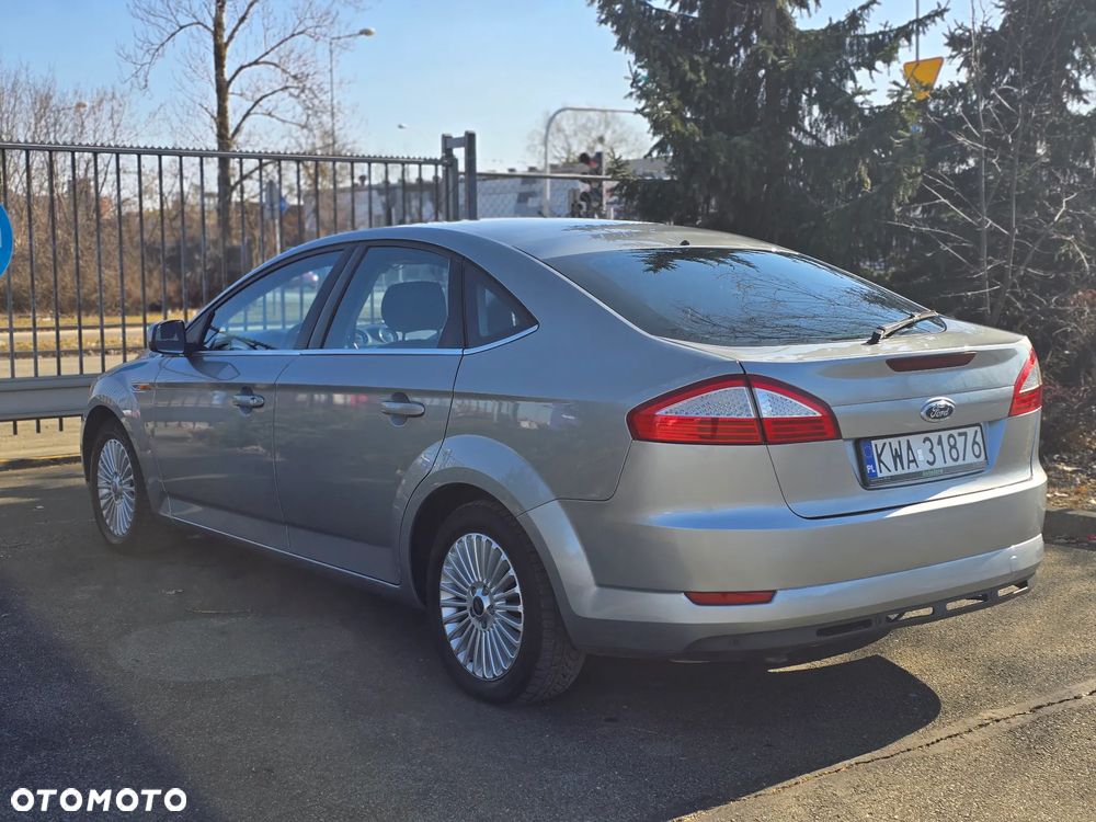 Ford Mondeo - 10
