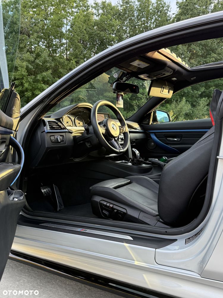 BMW Seria 4 435i xDrive - 38