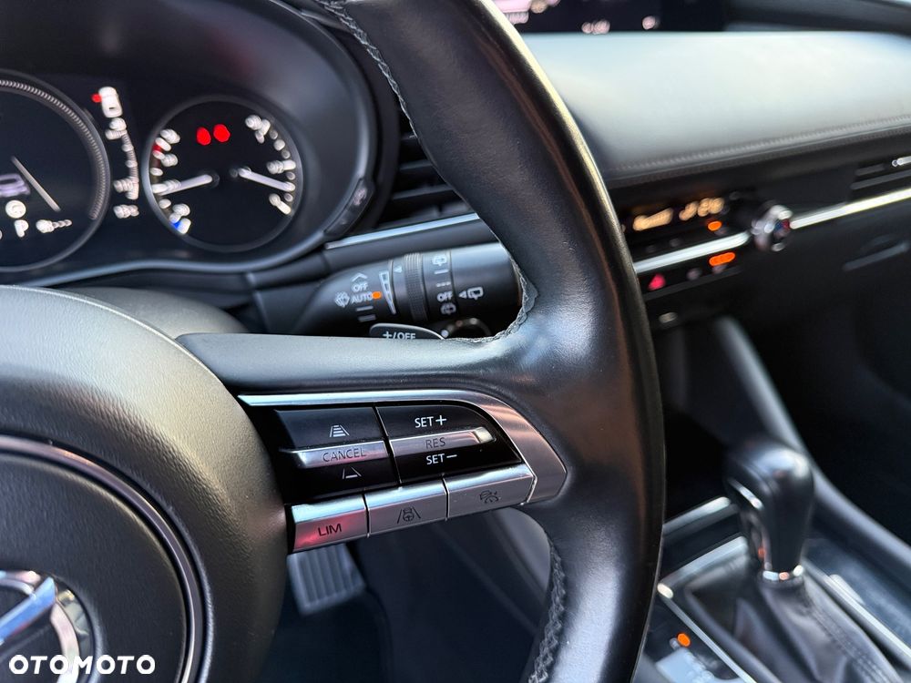 Mazda 3 e-SKYACTIV-G 122 M HYBRID DRIVE EXCLUSIVE-LINE - 21