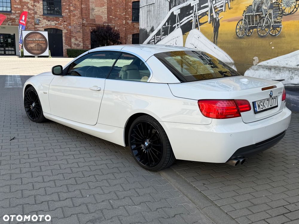 BMW Seria 3 330i - 16