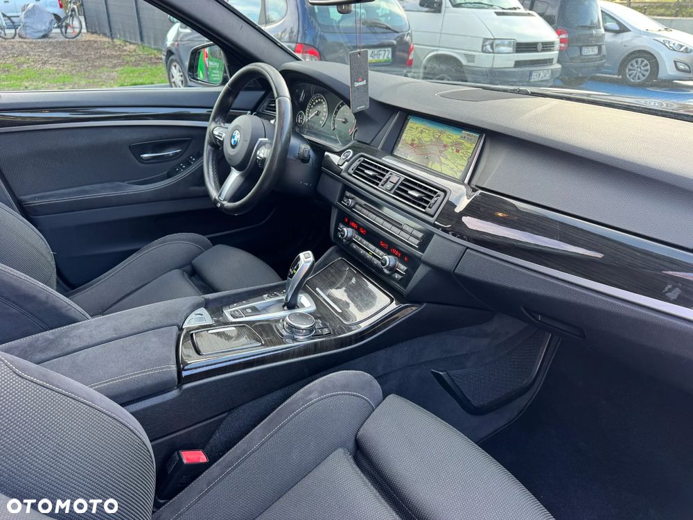BMW Seria 5 525d - 18