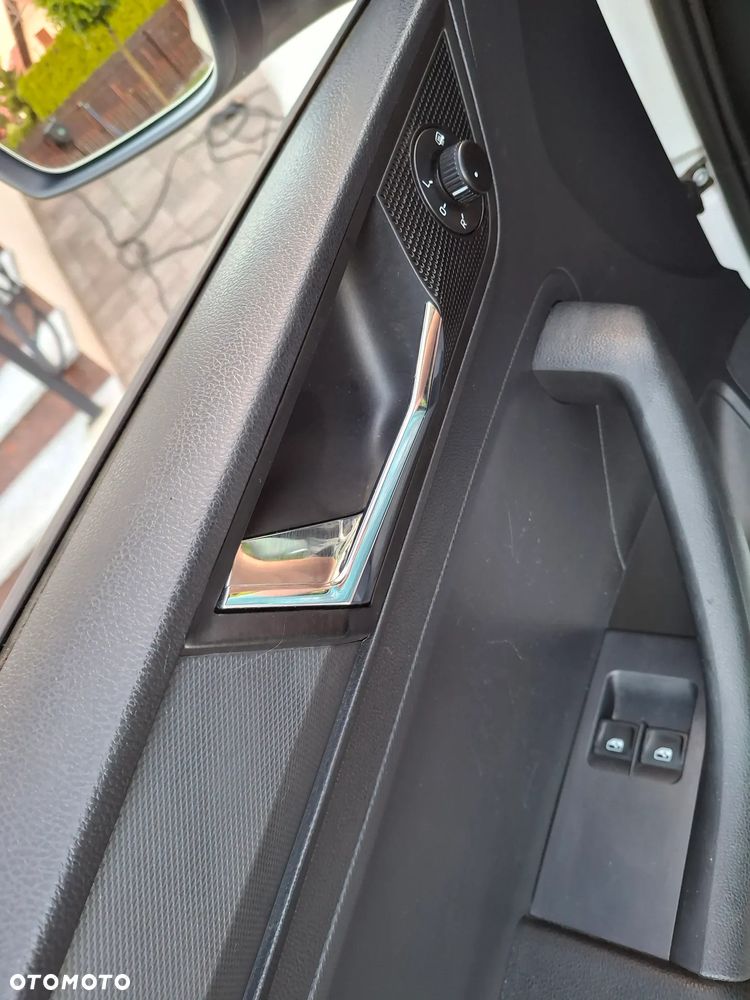 Skoda RAPID 1.0 TSI Active - 18