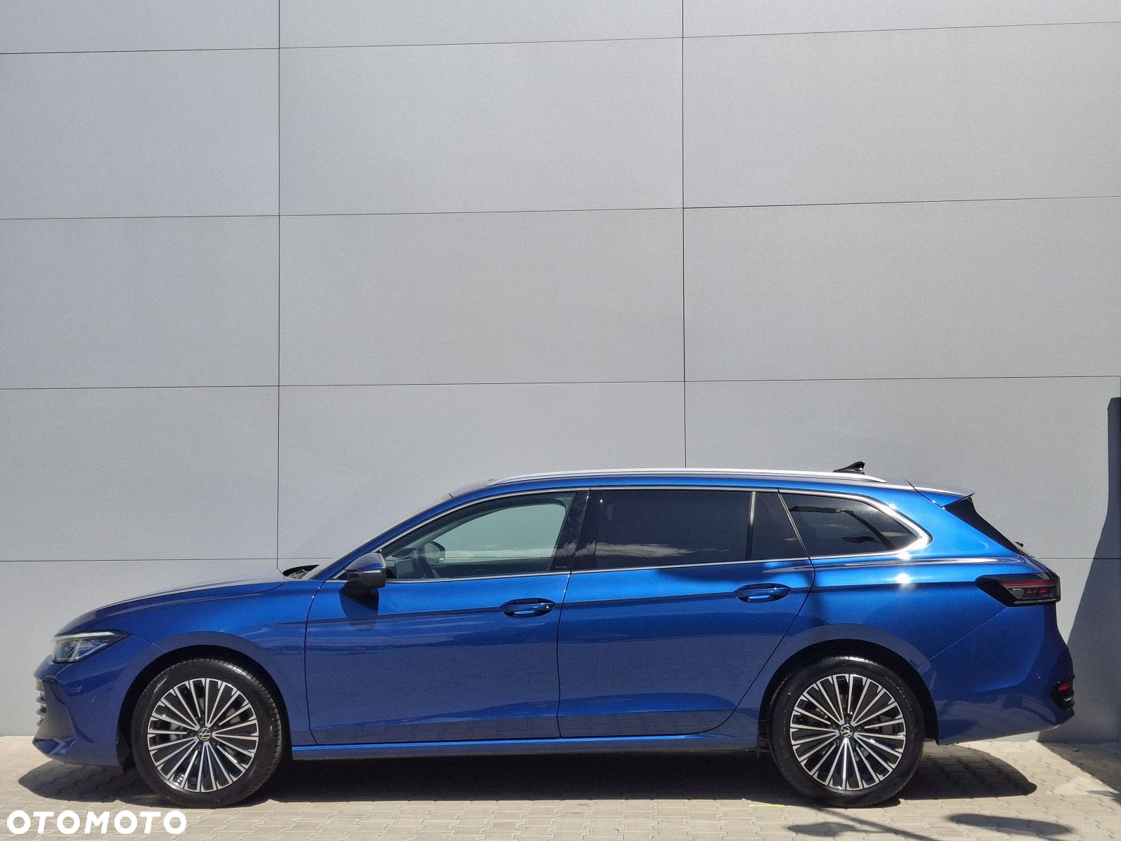 Volkswagen Passat 2.0 TDI SCR Elegance DSG - 4