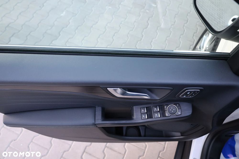 Ford Kuga 2.5P PHEV FWD Vignale - 17