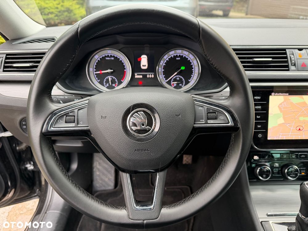 Skoda Superb 1.6 TDI DSG Ambition - 11