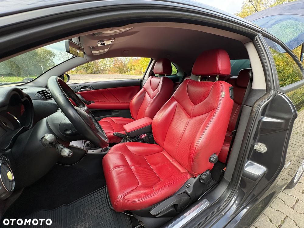 Alfa Romeo GT 1.9JTD 16V Distinctive - 26