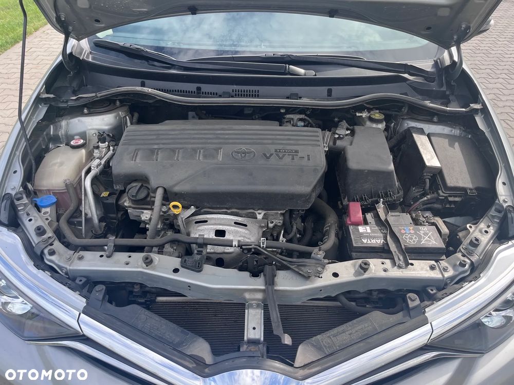 Toyota Auris 1.33 VVT-i Active - 17