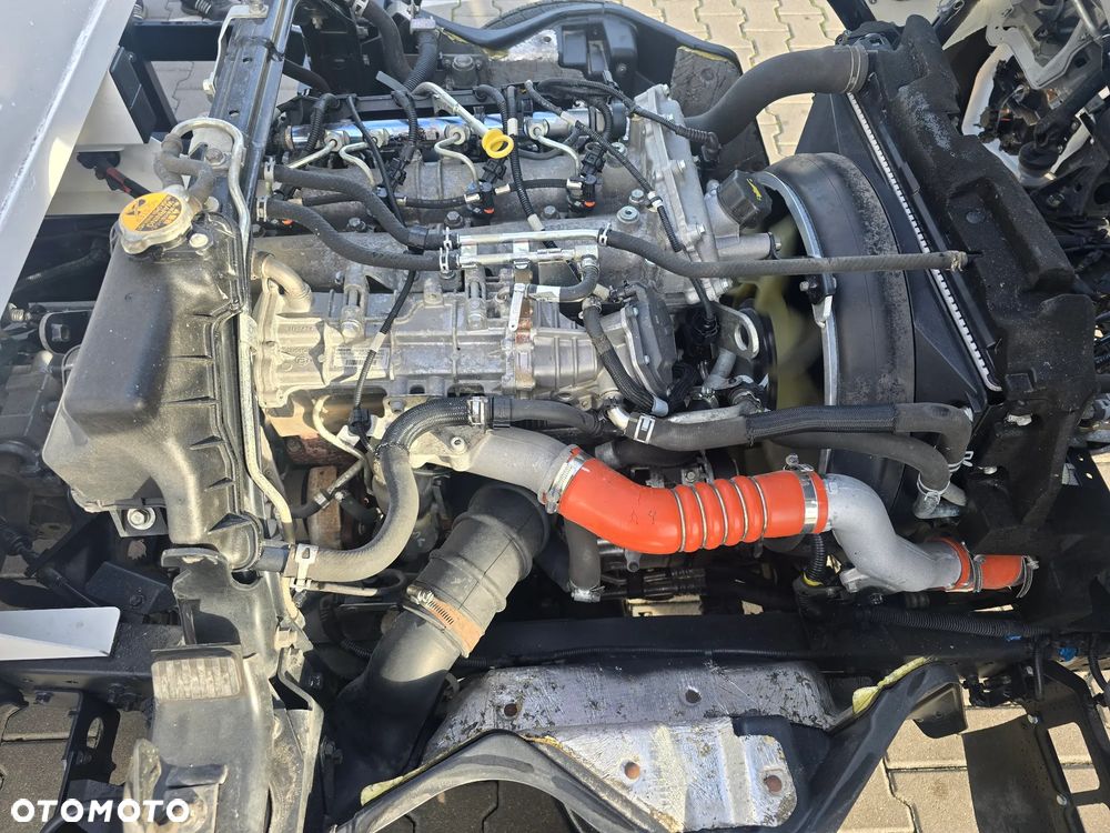 Mitsubishi Fuso canter - 25