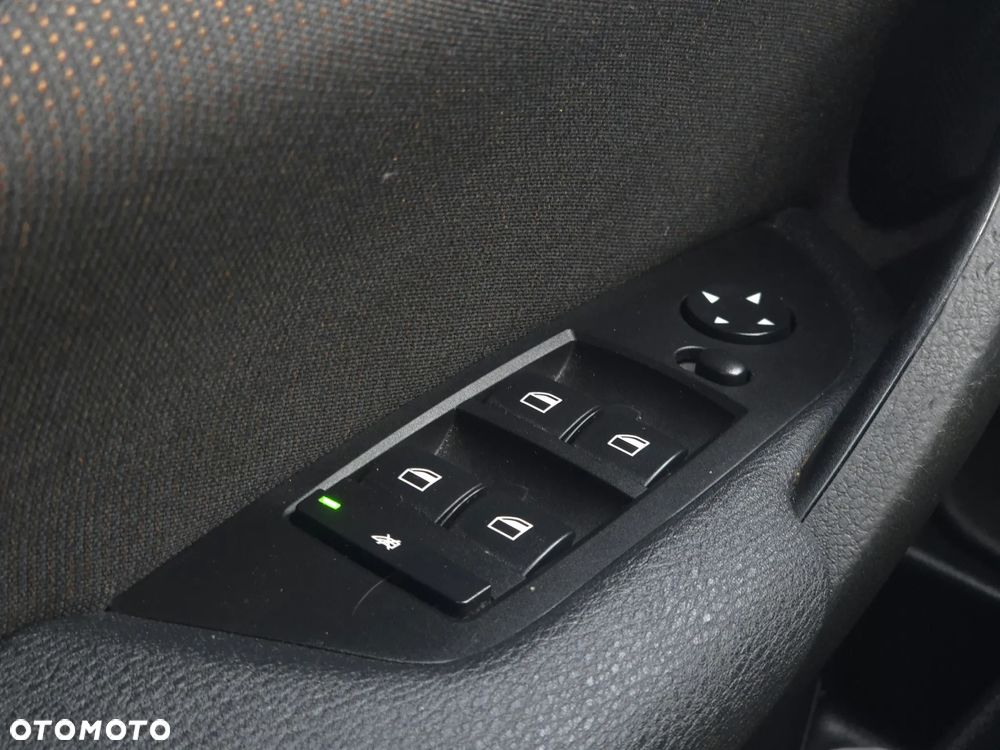BMW X1 sDrive20i xLine - 24