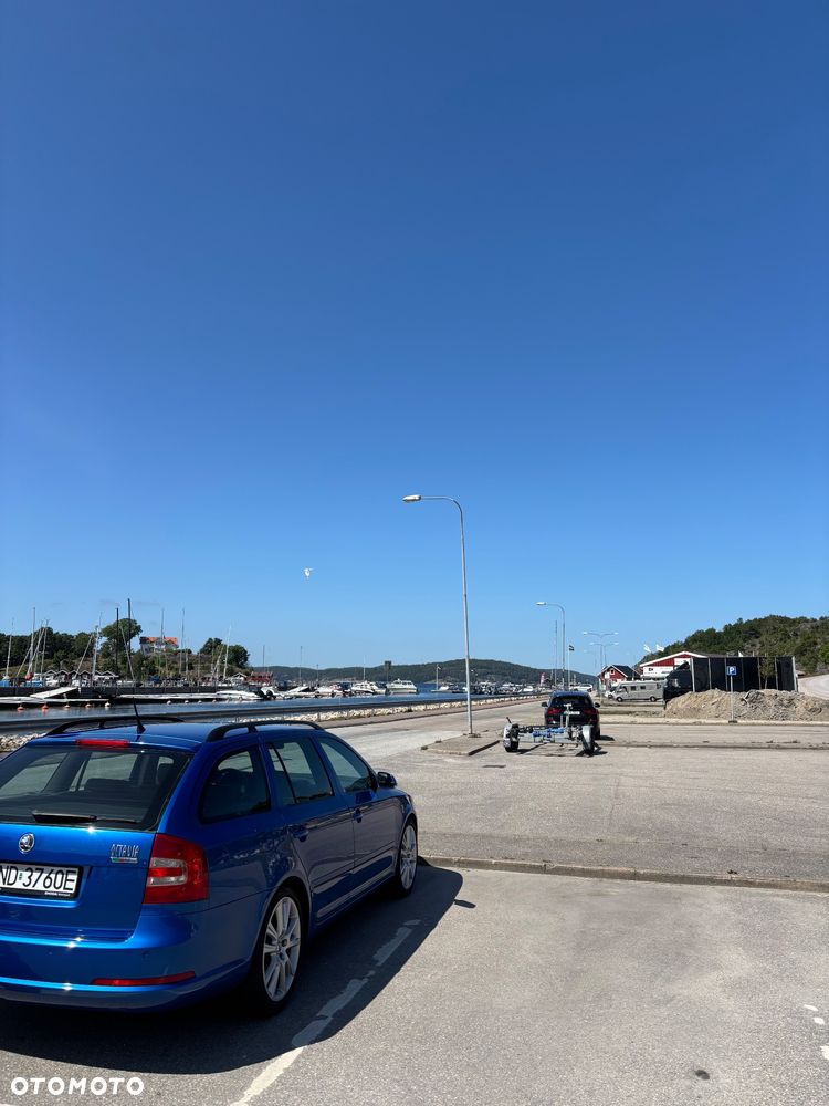 Skoda Octavia 2.0 TDI CR DPF RS - 6