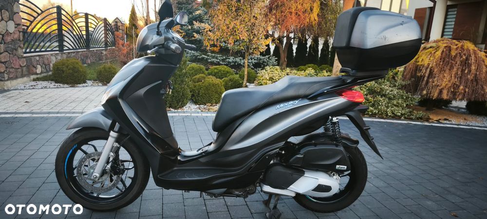 Piaggio Medley - 1