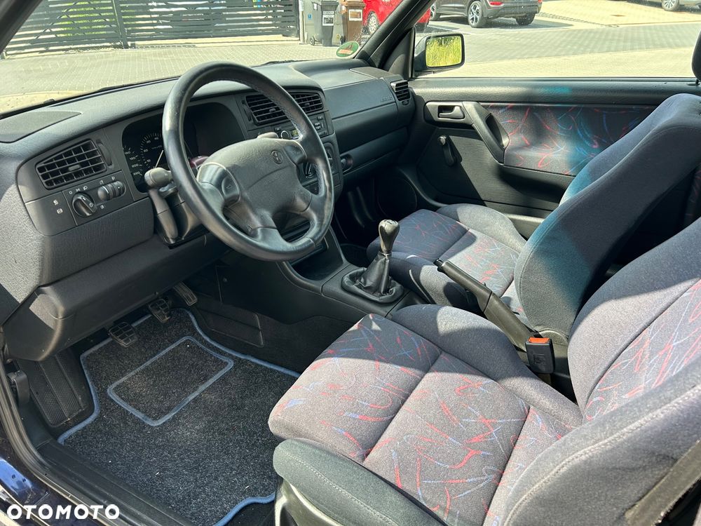 Volkswagen Golf Cabrio - 7