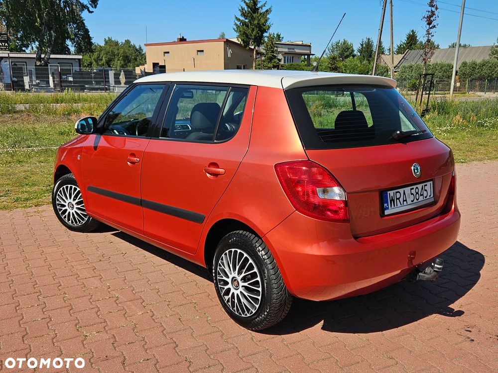 Skoda Fabia 1.2 HTP Cool Colour Edition - 22
