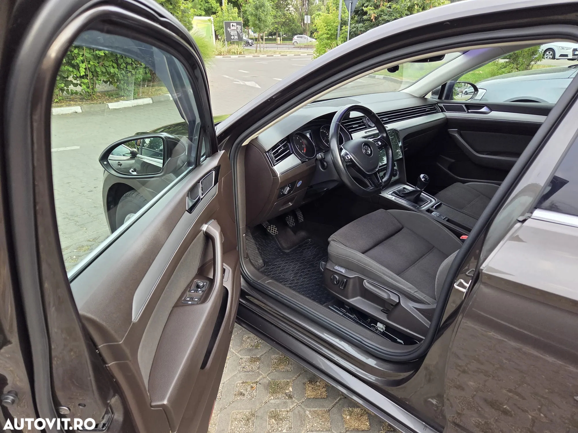 Volkswagen Passat - 6