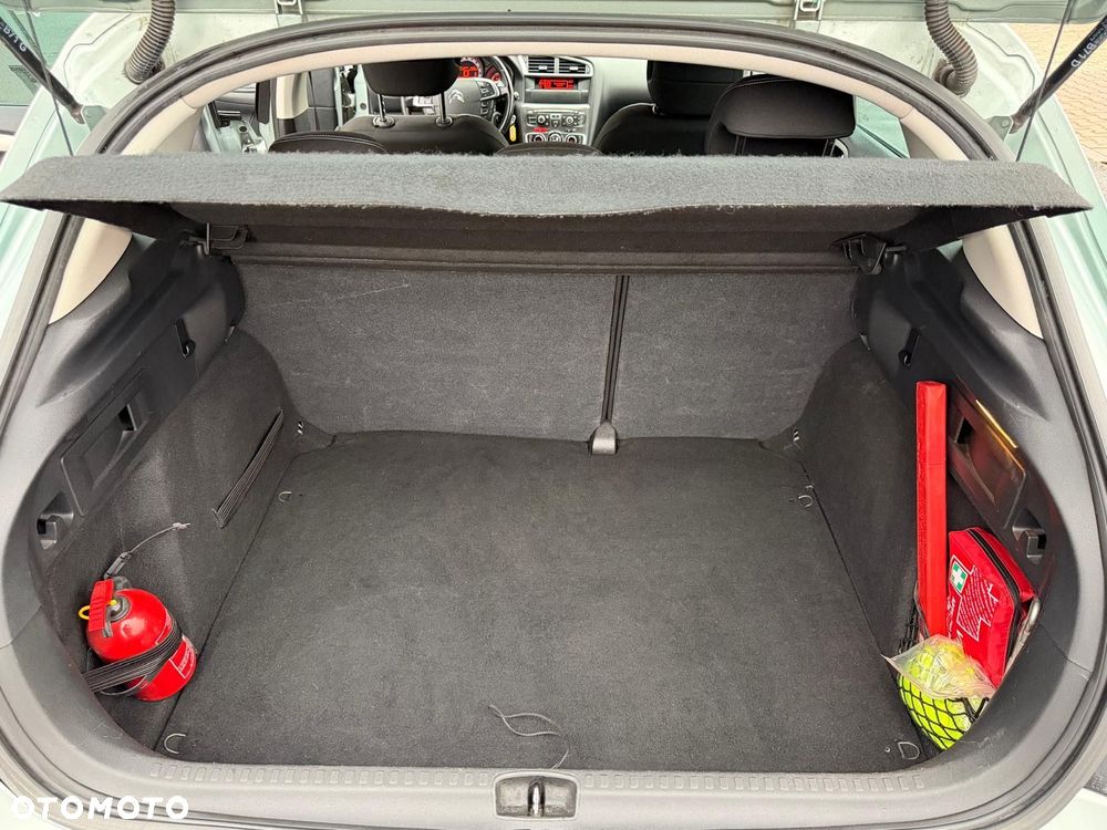 Citroën C4 HDi 90 Attraction - 12