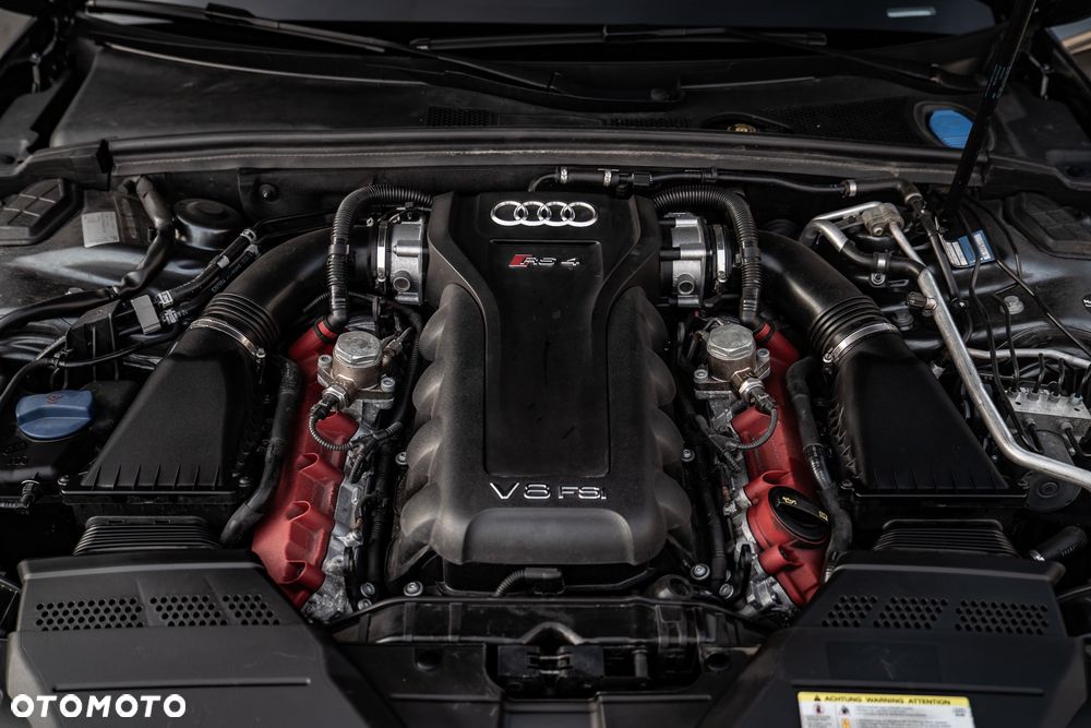 Audi RS4 Avant Avant S tronic - 30