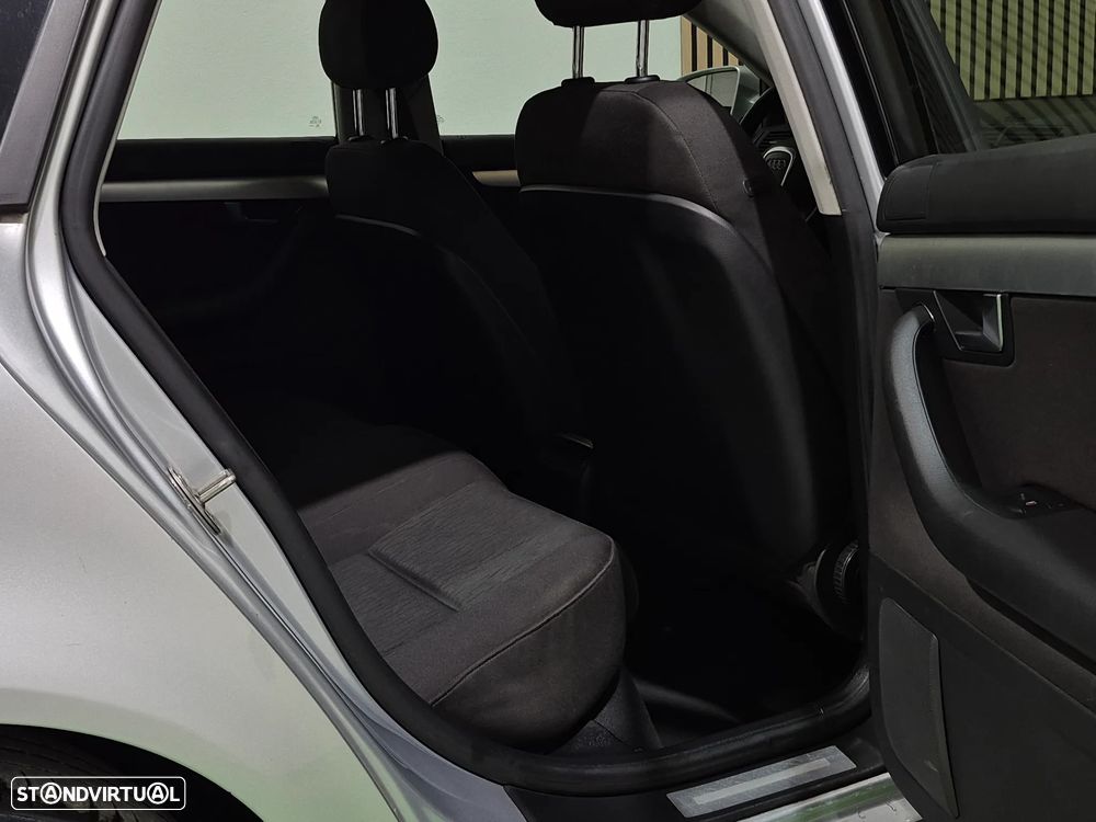 Audi A4 Avant 1.6 Exclusive - 20