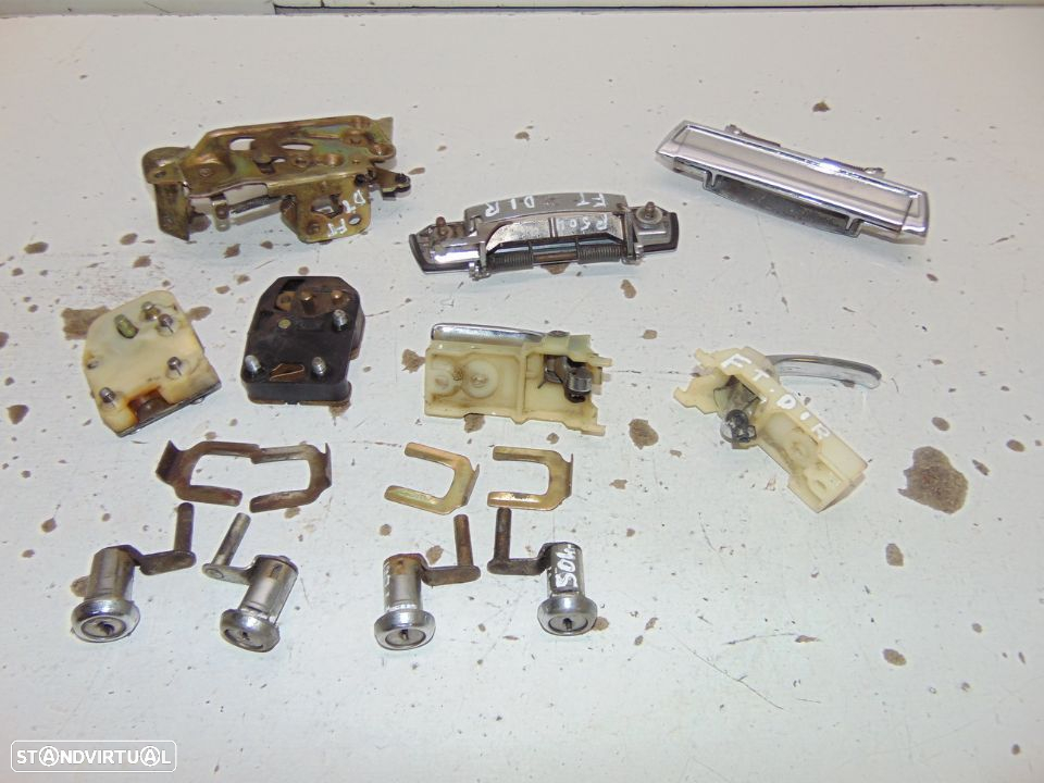 Peugeot 504 várias pequenas peças - 7