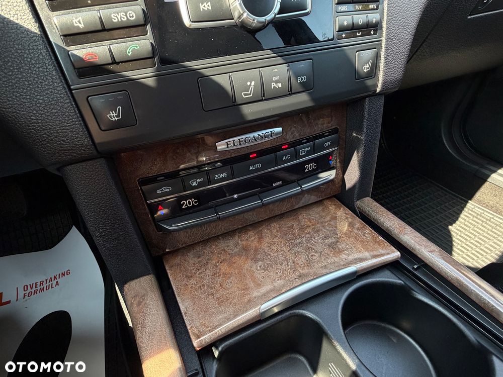 Mercedes-Benz Klasa E 200 CGI BlueEFFICIENCY 7G-TRONIC Elegance - 26