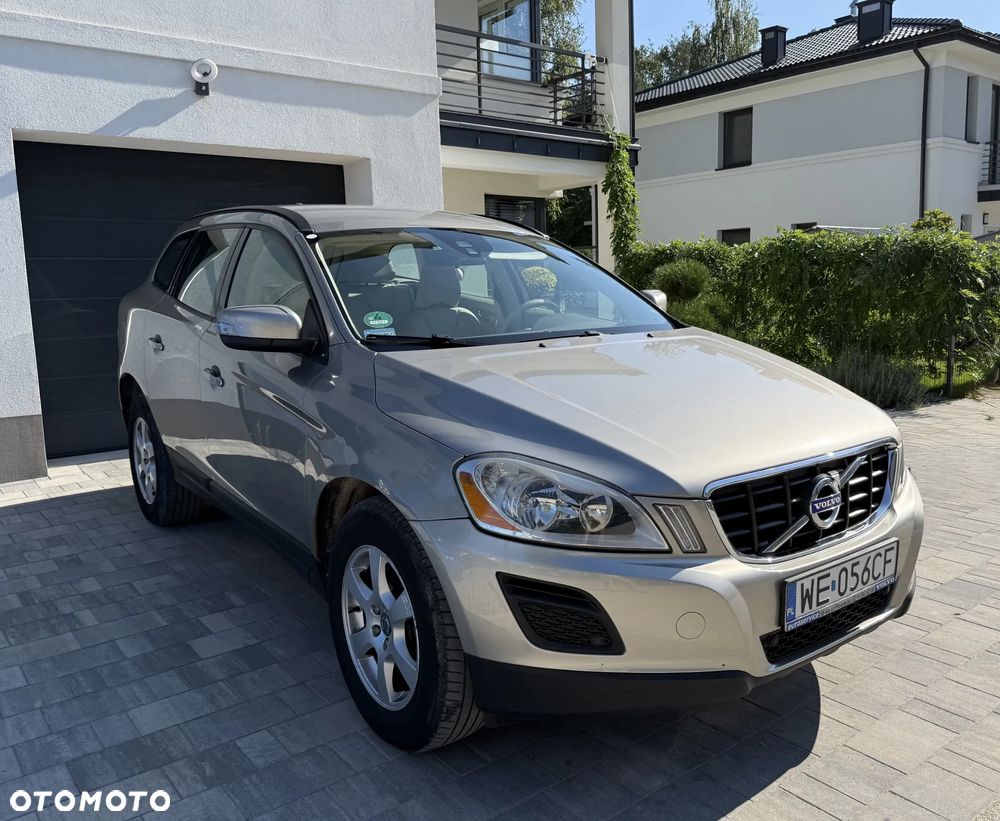 Volvo XC 60 - 4