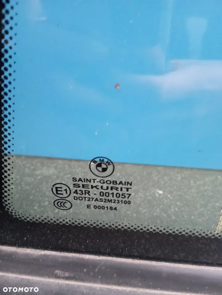 Szyba karoseryjna lewa prawa BMW F21 - 4