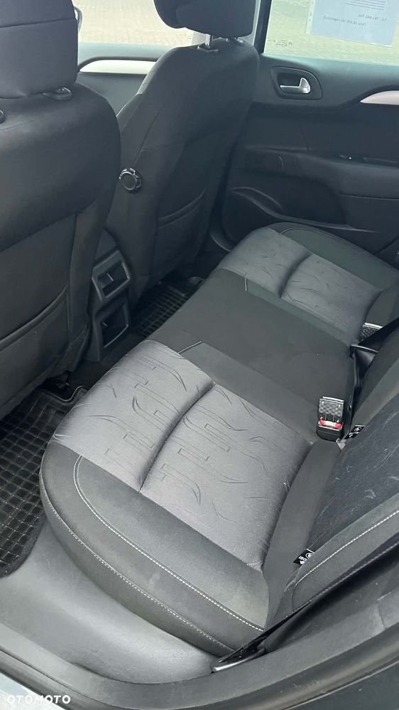 Citroën C4 1.6 HDi Seduction - 17