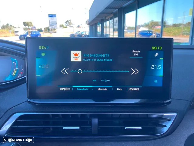 Peugeot 3008 1.6 Hybrid4 GT e-EAT8 - 28