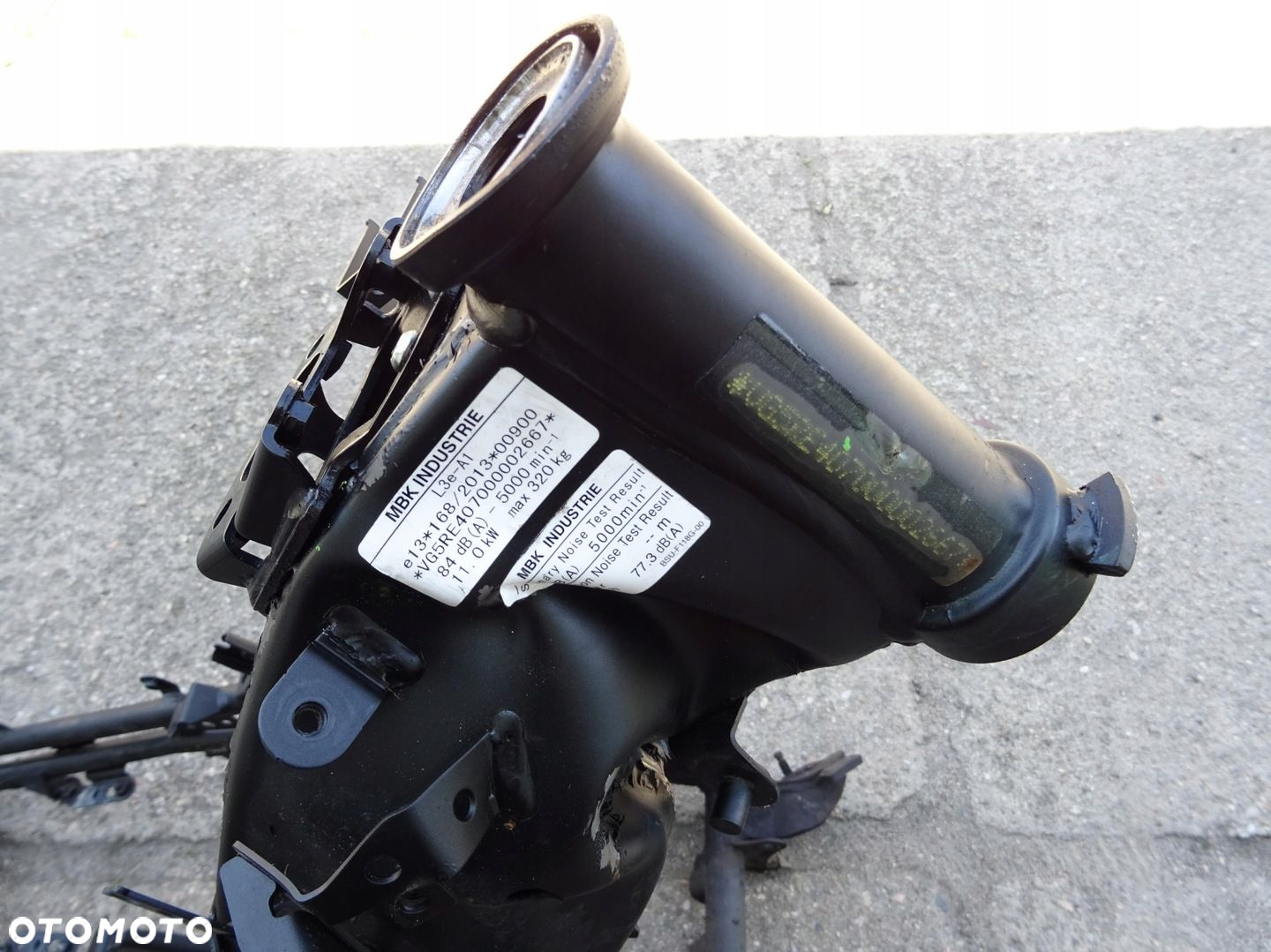 YAMAHA MT 125 RAMA DOKUMENTY 2023 20- - 11