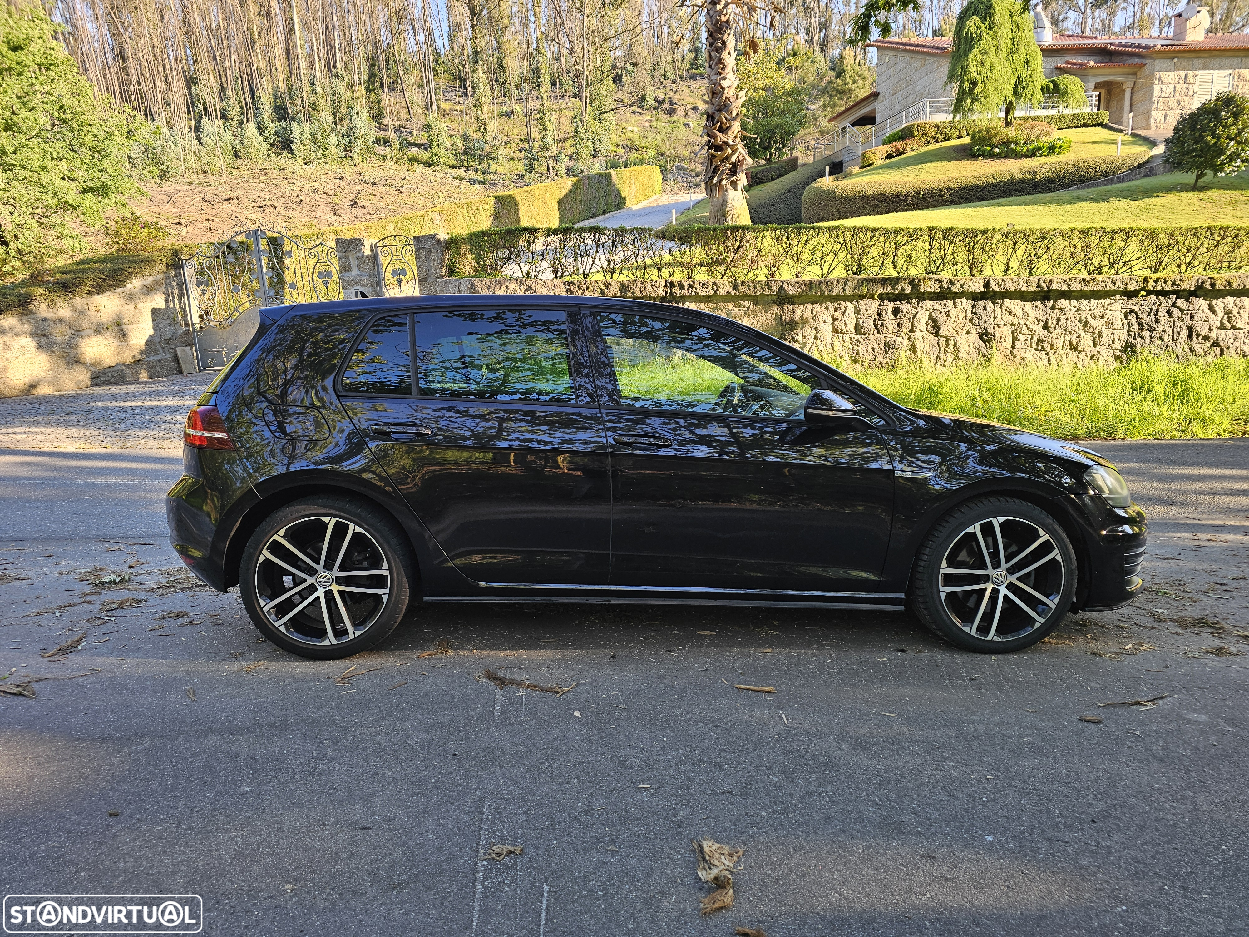 VW Golf 2.0 TDI GTD DSG - 28