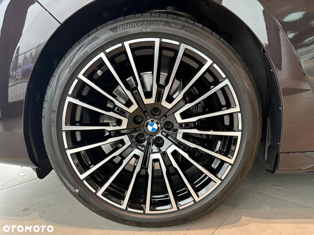BMW Seria 7 - 10