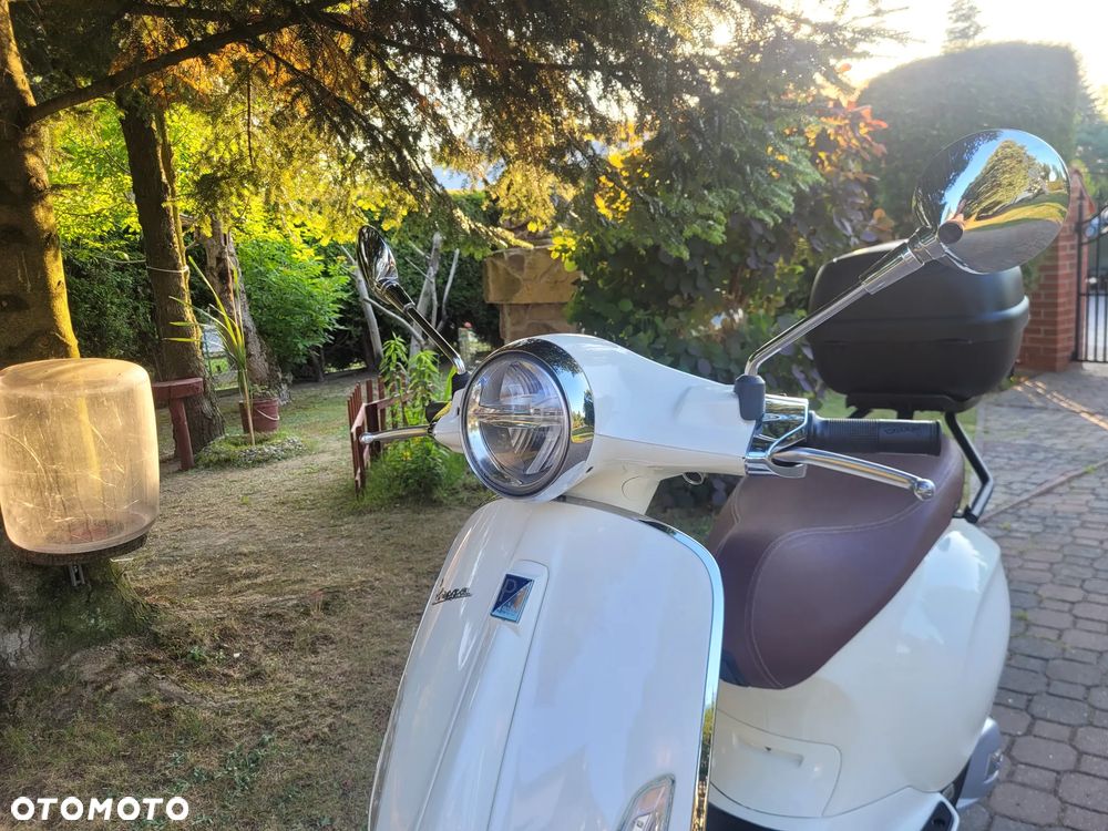 Piaggio Vespa - 21