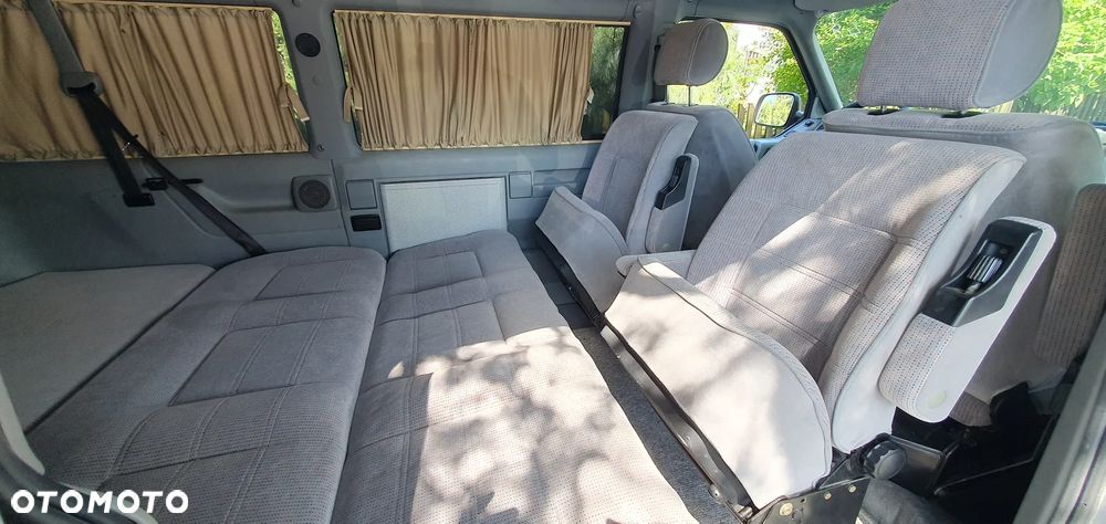 Volkswagen Transporter - 36